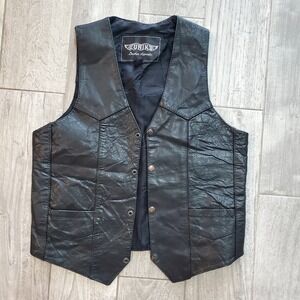 Woman's Black Biker Chic Style Genuine Leather Vest Size‎ Small 36 Pockets